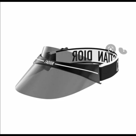 **SOLDDDD** Dior club visor - Picture 1 of 1